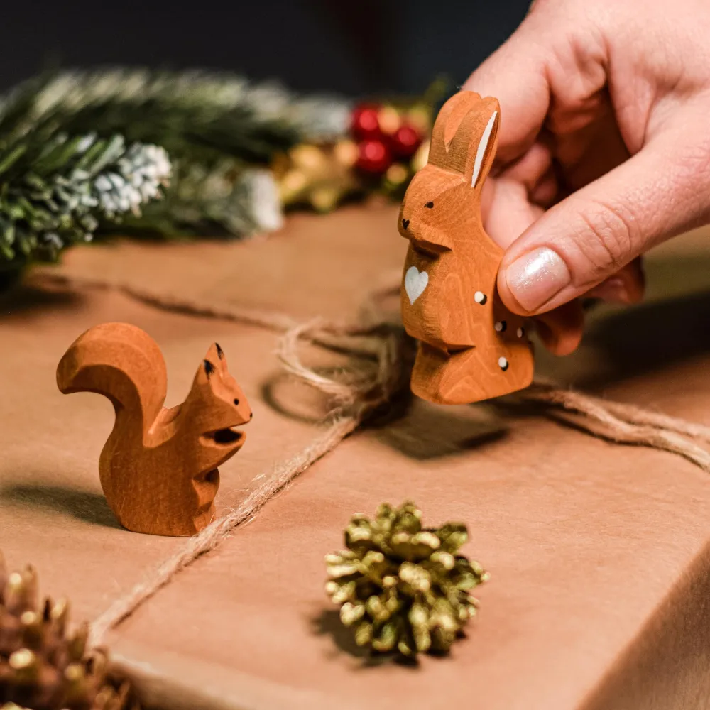 bumbu toys Knaagdieren|Bosdieren^BumbuToys Eekhoorn Zittend