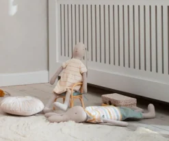 Maileg Bekijk Alles^Knuffelkonijn met Kleding 64 cm Size 4