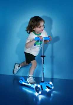 Micro Step Steppen^Mini Micro Deluxe Glow LED Plus Arctic Blue
