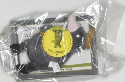 Houtendiershop Bekijk Alles^Over een kleine mol die wil weten wie er op zijn kop gepoept heeft