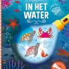 De Lantaarn Bekijk Alles^Zaklampboek Speuren in het water